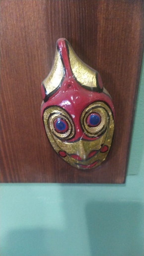 Maschera decorativa policroma (Museum record – Polychrome decorative mask)