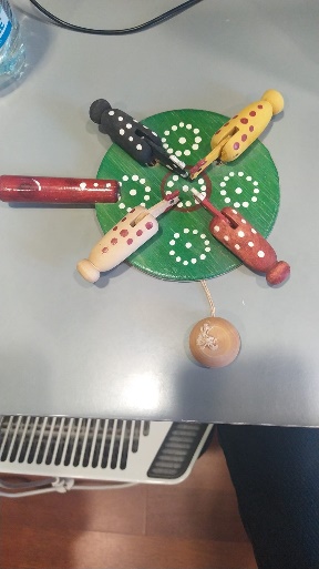 Gioco tradizionale in legno (Romania)