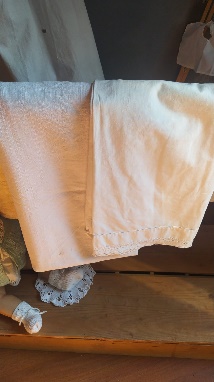 Lenzuolo e federa in cotone con bordo ricamato